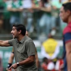 O técnico Abel Ferreira, da SE Palmeiras, em jogo contra a equipe do Fortaleza EC, durante partida válida pelas oitavas de final, ida, da Copa do Brasil, na arena Nubank Parque. (Foto: Cesar Greco/Palmeiras/by Canon)
