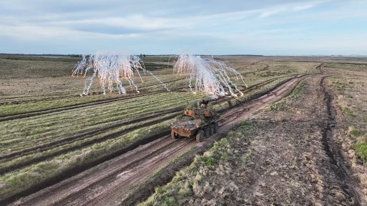 Por que 400 militares do Exército da Argentina foram autorizados a entrar e estão circulando pelo RS? Entenda