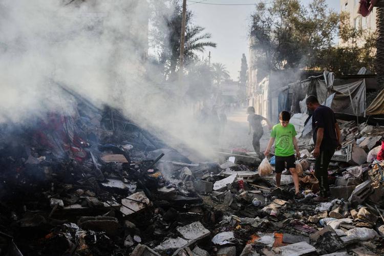 Hezbollah non molla. Da Israele "vasti raid" (con il via libera Usa)
