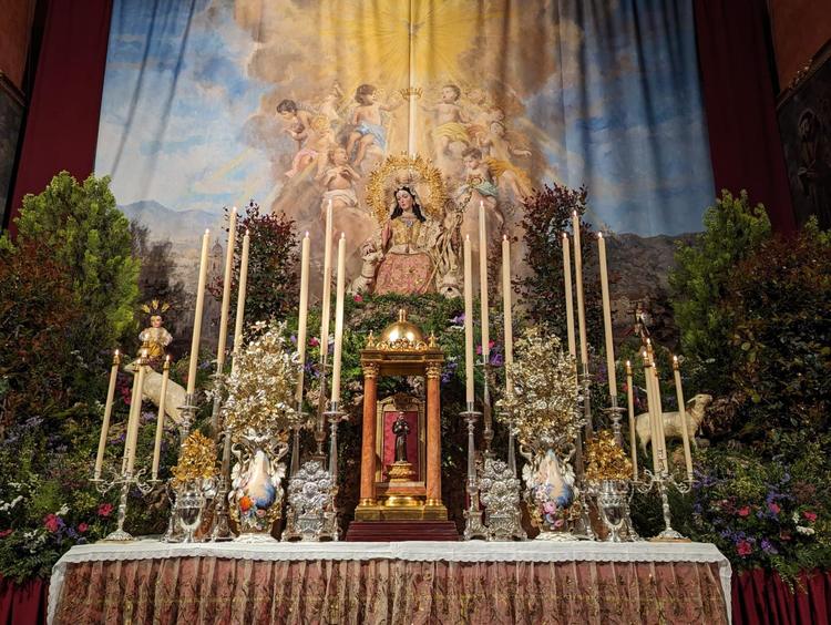 Aromas de coronación en la novena en honor a la Divina Pastora