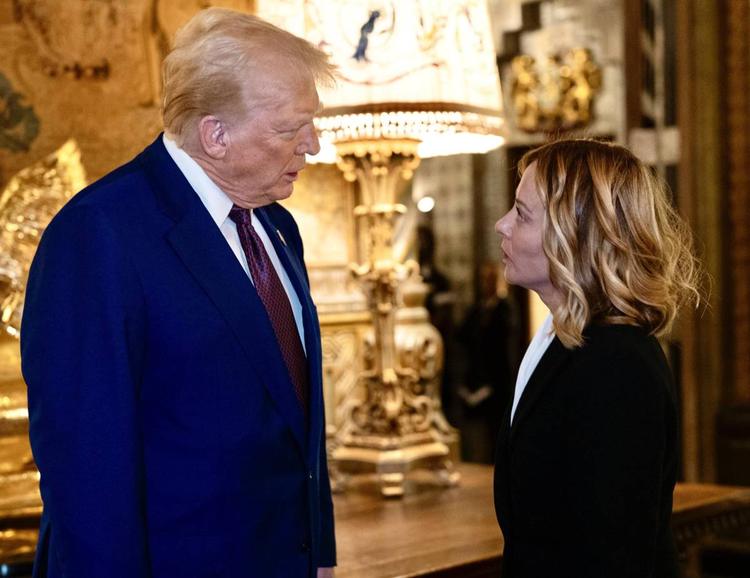 Trump, l'Italia nel mirino. Crosetto: "Niente strappi"