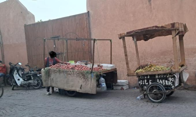 احتلال الملك العمومي يخنق ممرا سياحيا بمراكش