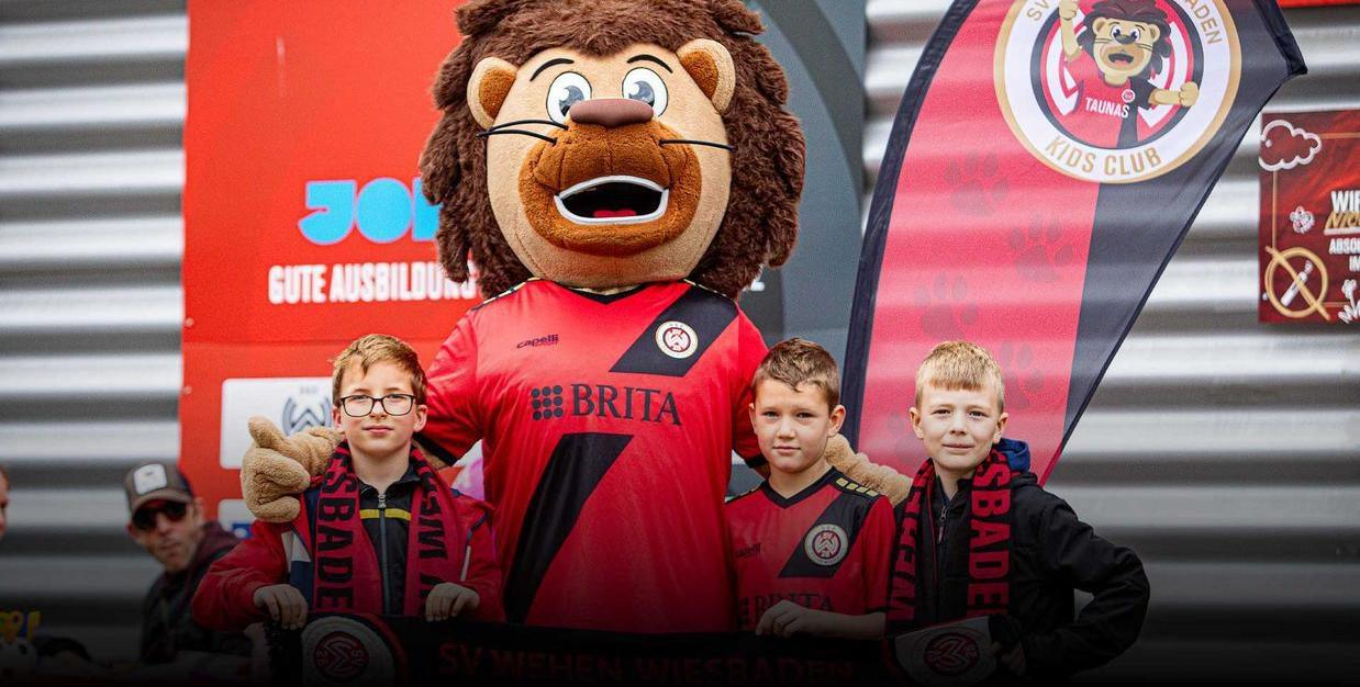 Ausstellung 100-Jahre SV Wehen - Mal- und Bastelspaß mit Maskottchen Taunas