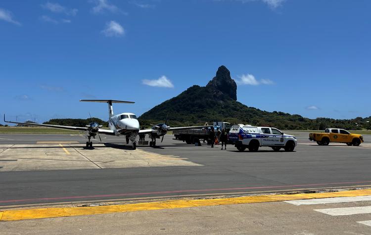 Fernando de Noronha recebe 17 urnas eletrônicas para as eleições de 2026
