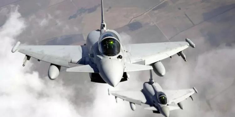 Eurofighter italiano della Nato abbatte un drone in Lettonia. Riga ringrazia