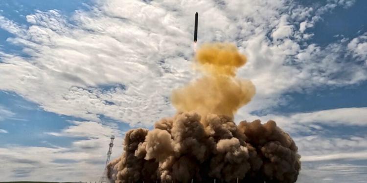 Putin: Il nuovo missile intercontinentale Sarmat operativo alla fine dell'anno". Può penetrare tutti i sistemi di difesa