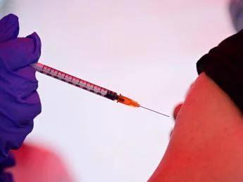 Tumori, un'iniezione può ridurre e in alcuni casi eliminare il cancro: lo studio