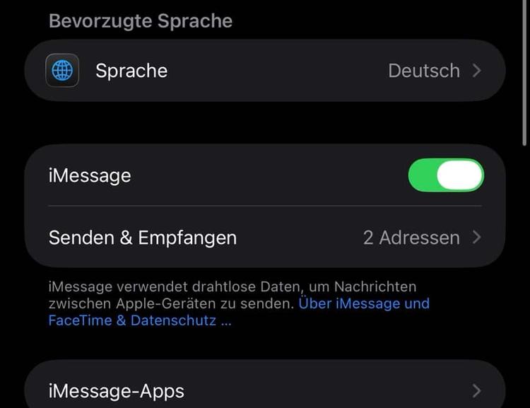 iPhone Einstellungen mit aktiviertem iMessage