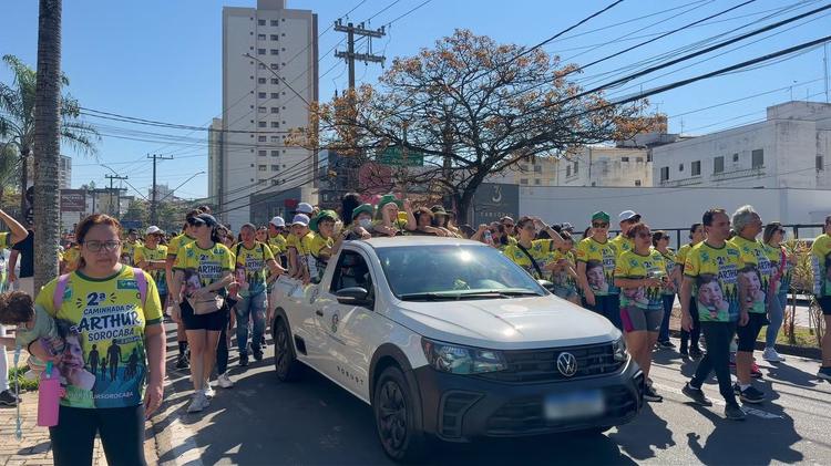 Caminhada do Arthur: centenas de pessoas participam de ação solidária em Sorocaba