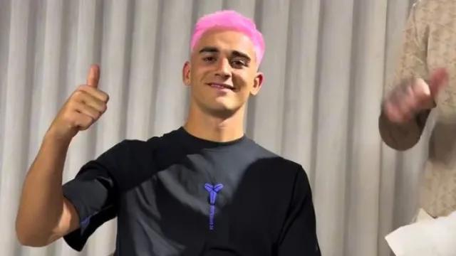 Gavi pinta o cabelo de rosa após título da Espanha na Copa do Mundo