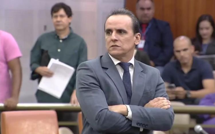Vereador Zander Fábio postou vídeo em igreja minutos antes de ser preso suspeito de desvio de dinheiro