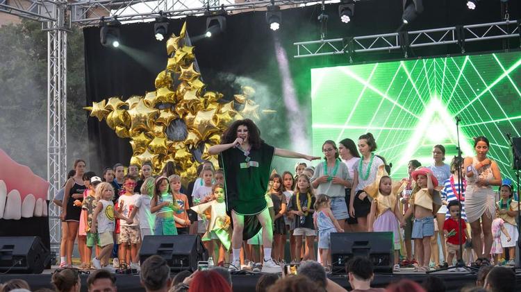 El espíritu de la fiesta defiende un espacio intergeneracional donde 