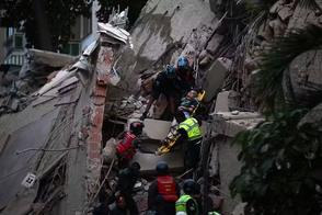 Estudante brasileiro busca pai que desapareceu após terremoto na Venezuela