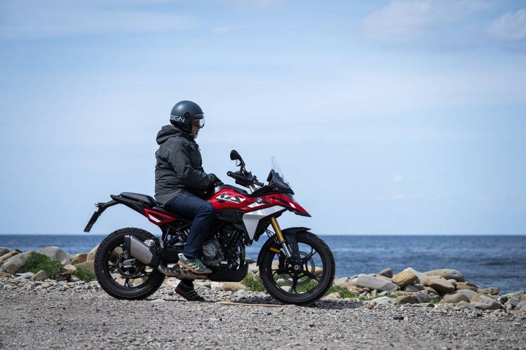 BMW F 450 GS, la piccola GS con manie di grandezza