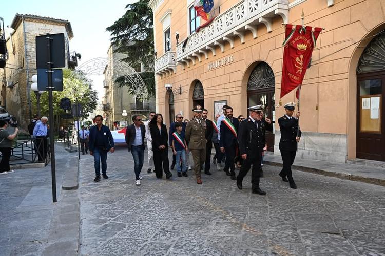 Si è chiusa domenica 21 Giugno, con la solenne deposizione di una  Corona d'Alloro, la tre giorni dedicata al centenario...