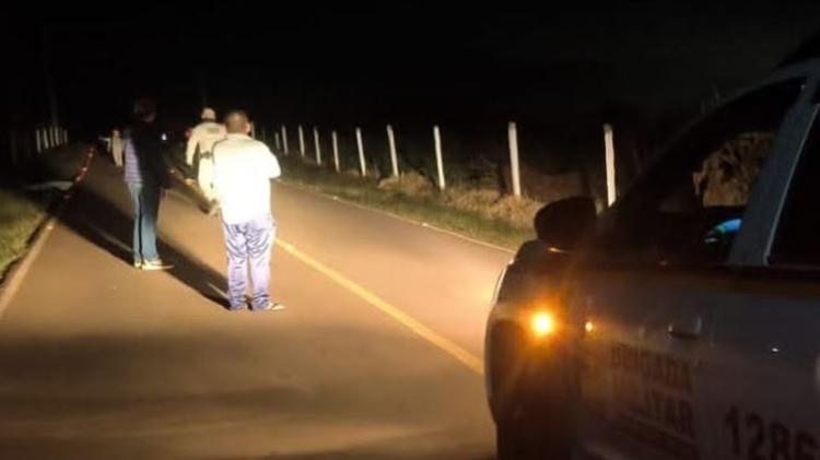 Motorista atropela família no RS e foge sem prestar socorro; mulher morre