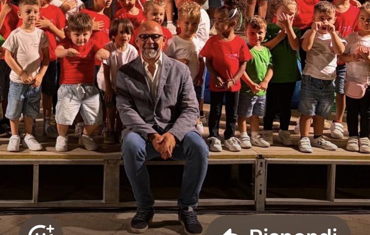 Racale, bambini e ragazzi protagonisti del progetto “Uno per tutti, tutti per uno”. L’entusiasmo del senatore Marti