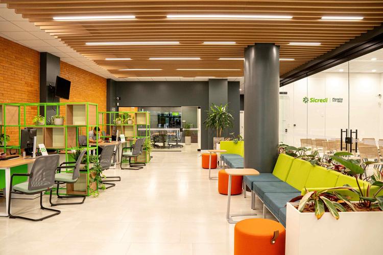SICREDI PIONEIRA INAUGURA PRIMEIRO ESPAÇO SICREDI EM CAXIAS DO SUL