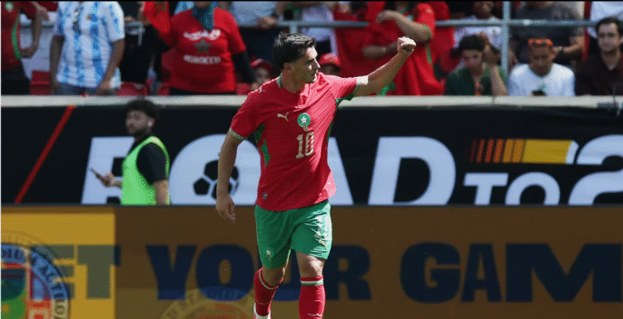 الاتحاد الدولي لكرة القدم يضع دياز في واجهة نجوم المغرب قبل كأس العالم