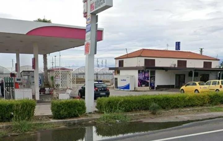 Eboli: ladri in azione a Santa Cecilia, colpo da 25mila euro al distributore di benzina