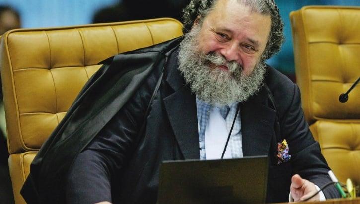 Eros Grau critica STF por não seguir a Constituição