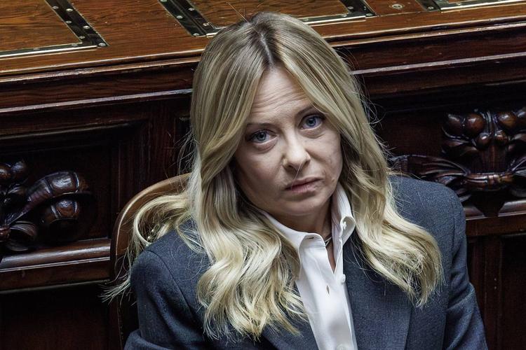 Meloni ribadisce: "Inaccettabili le parole di Trump"