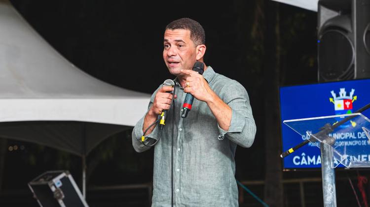 Quem é Anderson Goggi, presidente da Câmara de Vitória que viralizou após dizer "Quero que se f*" ao encerrar sessão
