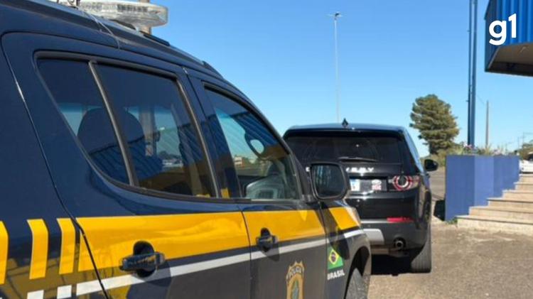 Jovem furta carro de luxo da namorada e é preso após fugir por 200 km no RS