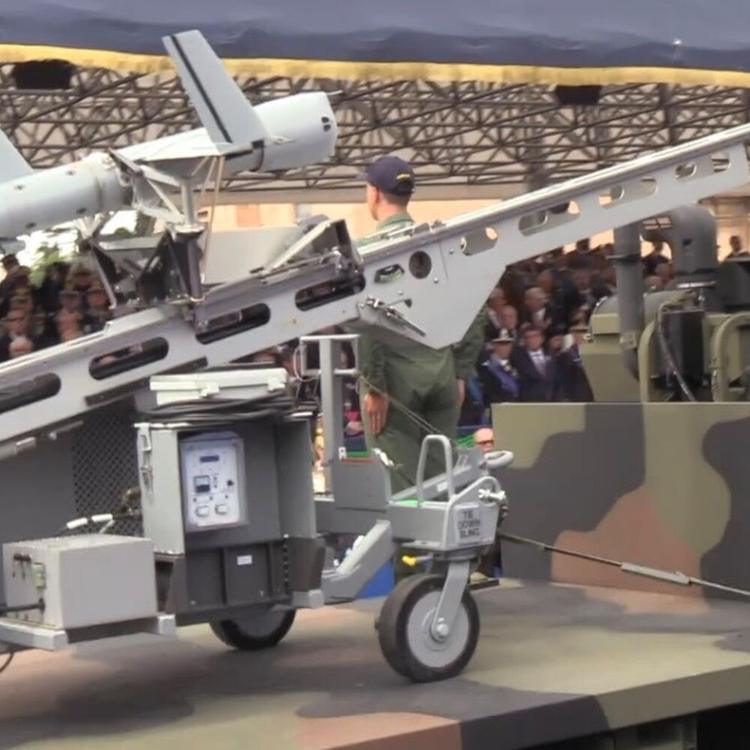 Difesa sempre più hi-tech, anche i droni militari nella parata