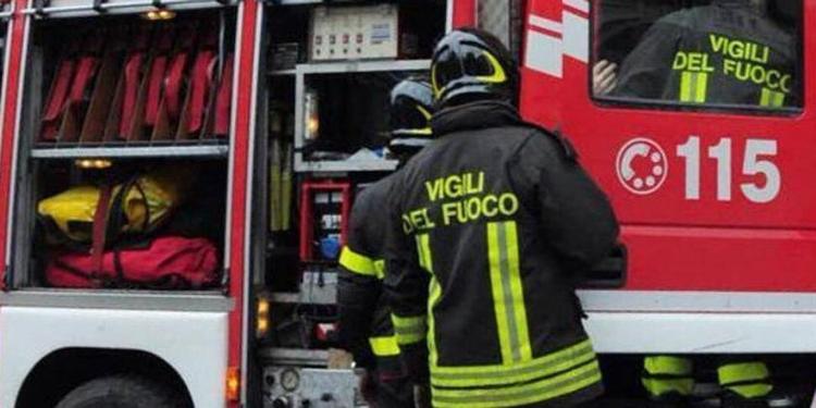 Scivola nel torrente davanti agli amici: trovato senza vita un ragazzo di 17 anni nel Torinese