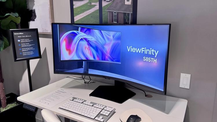 the curved 40-inch Samsung ViewFinity S8