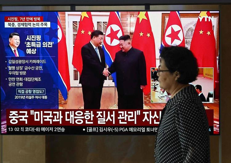 “Amicizia eterna”: Xi incontra Kim a Pyongyang e rilancia i rapporti Cina-Corea del Nord