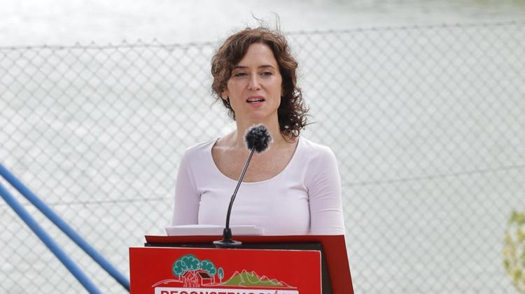 Ayuso anuncia ayudas de hasta 3 millones para empresas afectadas por los incendios en la Sierra Oeste