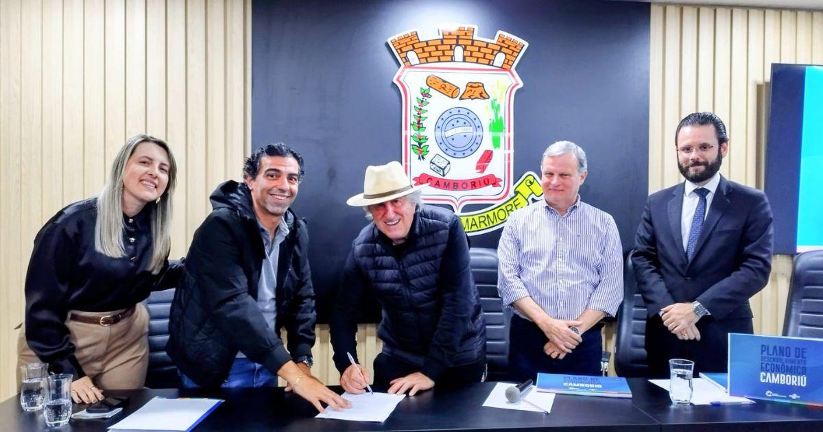 Camboriú apresenta plano para orientar desenvolvimento econômico até 2036
