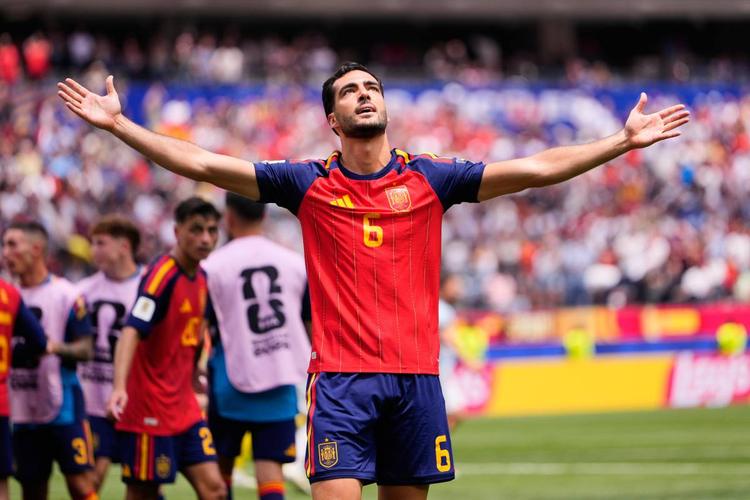 Merino lo ha fatto di nuovo. Furie Rosse in semifinale