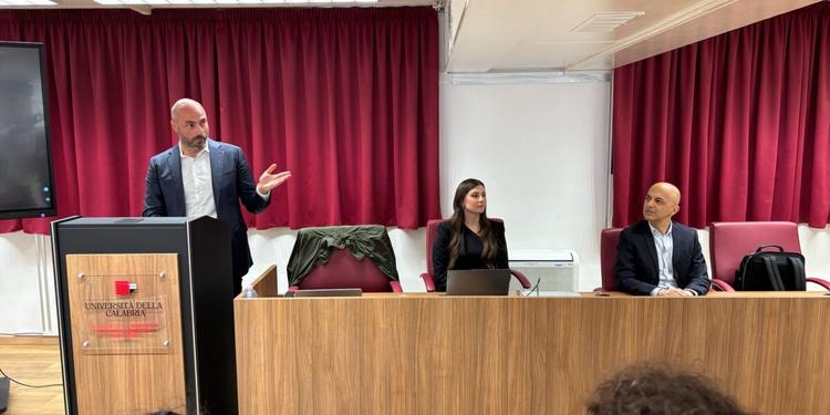 Dall’Unical ai vertici di BYD: i talenti calabresi conquistano il colosso dell’elettrico