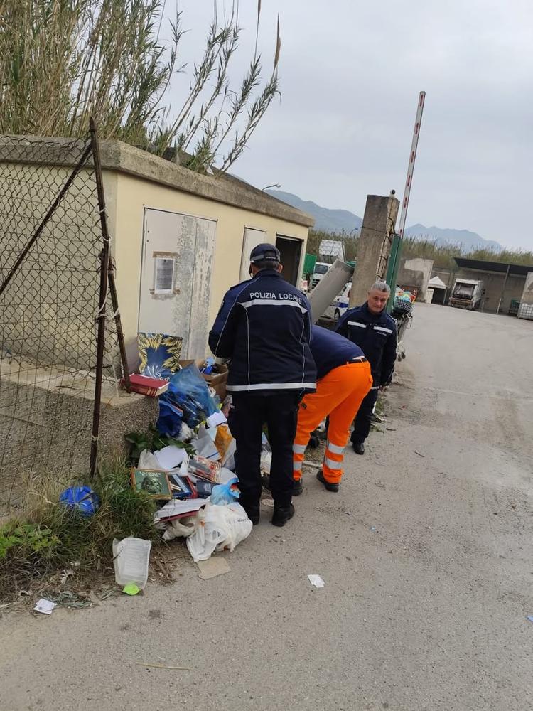 A Partinico 𝐬𝐢 𝐢𝐧𝐭𝐞𝐧𝐬𝐢𝐟𝐢𝐜𝐚𝐧𝐨 𝐢 𝐜𝐨𝐧𝐭𝐫𝐨𝐥𝐥𝐢 𝐩𝐞𝐫 𝐭𝐮𝐭𝐞𝐥𝐚𝐫𝐞 𝐢𝐥 𝐝𝐞𝐜𝐨𝐫𝐨 𝐮𝐫𝐛𝐚𝐧𝐨...