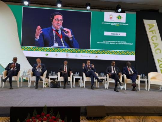 الوزير قيوح يؤكد التزام المغرب بتعزيز الربط الجوي في الفضاء الإفريقي