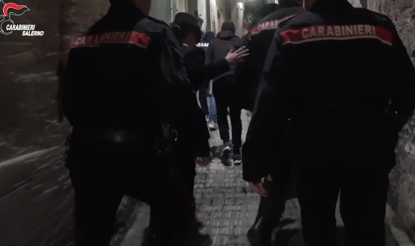 Aggressione a Sala Consilina: arrestato 52enne per tentato omicidio aggravato da odio razziale