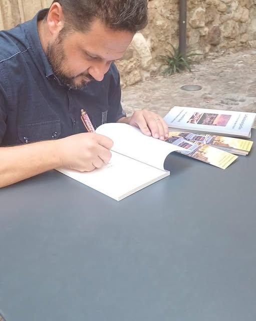Ieri pomeriggio, nella Piazzetta Municipio di Petralia Sottana, si è svolta la presentazione del libro "La Panchina nel...