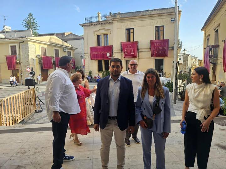 🌟 Oggi ho avuto il piacere di partecipare alla festa del SS Crocifisso a Castroreale, su invito del sindaco Giuseppe Ma...