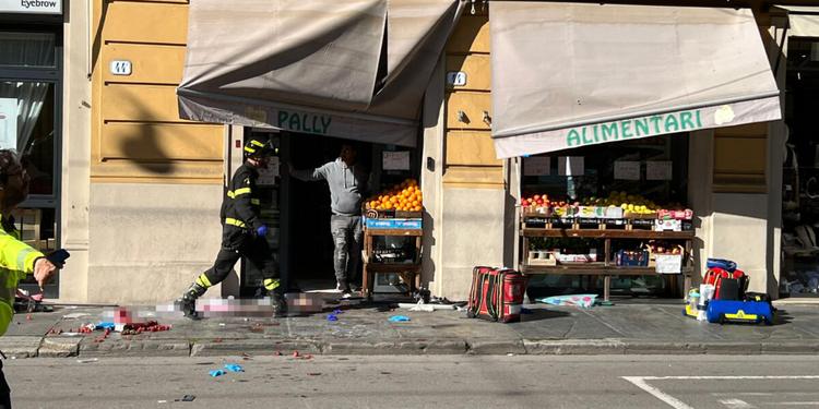 Modena, il racconto choc del testimone che ha bloccato l'investitore: «La donna ha perso le gambe. Lui è scappato e mi ha accoltellato alla testa»