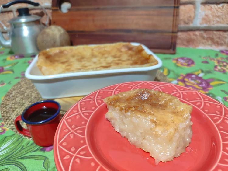 Veja como fazer bolo de grude com coco