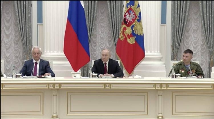 Putin scommette su Rassvet: la risposta russa a Starlink per il controllo dei droni
