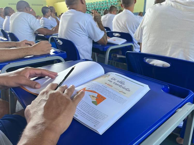 'Pesadelo', 'demoníaco', 'vontade de chorar': veja os temas da redação do Encceja 2026 que abalaram candidatos