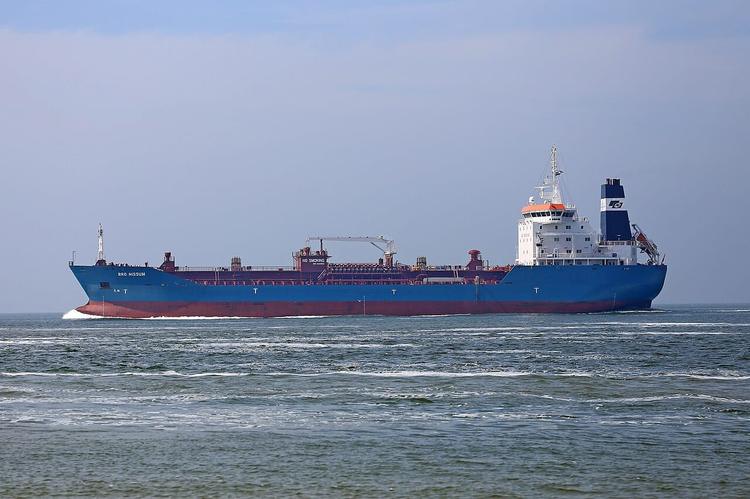 Greek Shipping Companies Reportedly Made $3.8 Billion Transporting Russian Oil