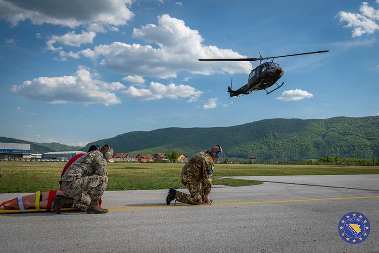 Addestramento MEDEVAC congiunto a Camp Butmir: il contributo del Corpo Militare Volontario della Croce Rossa Italiana alla missione EUFOR Althea