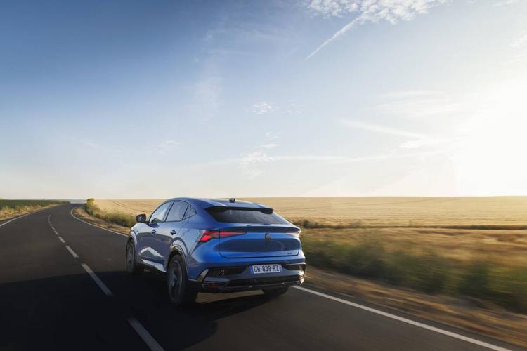 Renault, primo trimestre positivo: +3,8% in Europa, è il secondo costruttore del continente