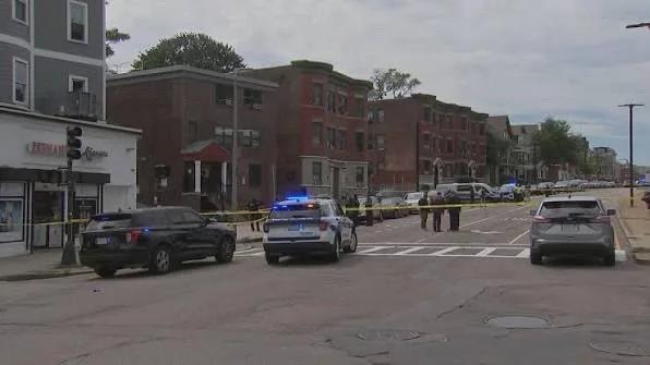 Suspeito é preso em conexão com tiroteio fatal em Boston