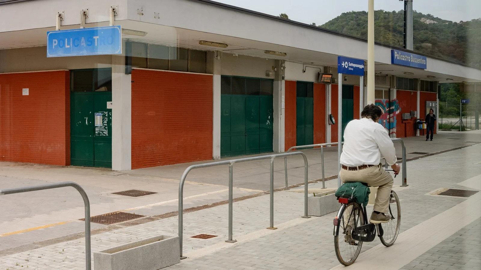 Lavori ferrovia Pisciotta-Policastro il 18 ottobre: orari treni modificati e bus